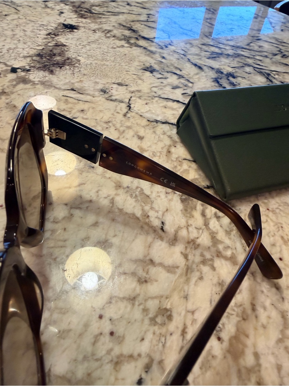 Longchamp NEW- Oversized Tortoiseshell Square Sunglasses - Brown Gradient Lenses - Picture 3 of 4